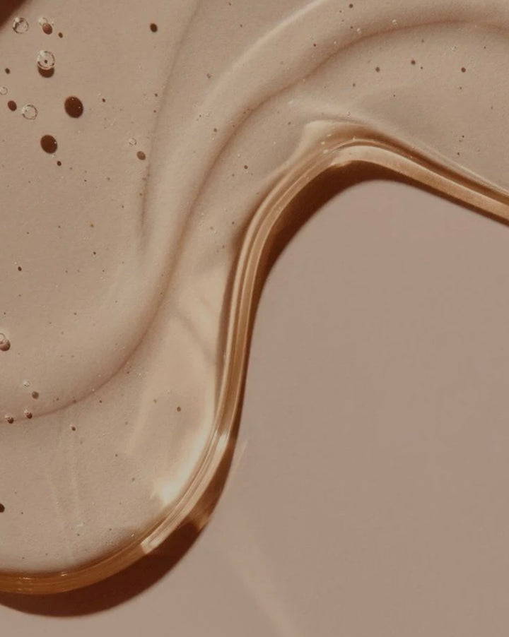Essence suprême à la soie, acide hyaluronique & nicaciamide Maison Aïsh