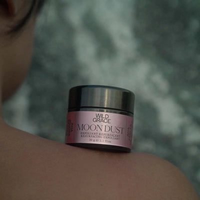 exfoliant resurfaçant moon dust 2 en 1 wild grace